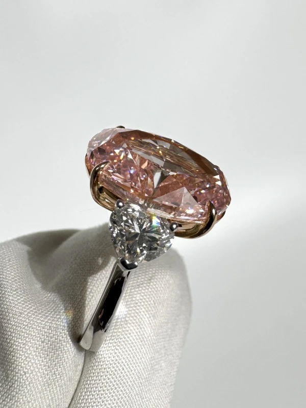 No name OVAL DIAMOND 10.02 CT FANCY INTENSE PINK*/VVS2 RING (GIA) nn 10.02 FIP/VVS2 6