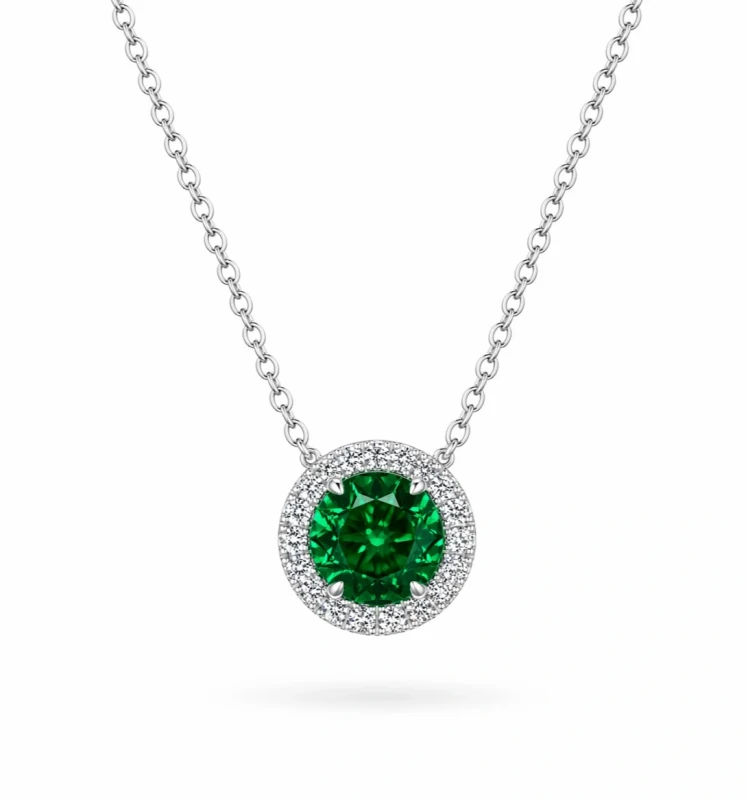 WHITE GOLD EMERALD AND DIAMONDS PENDANT
