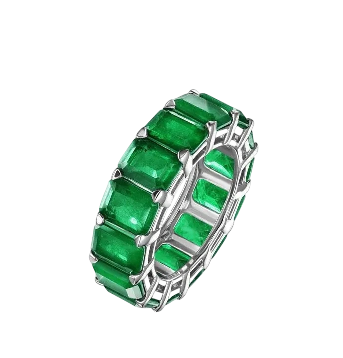 EMERALD 9.30 CT GREEN RING (SIZE 53)