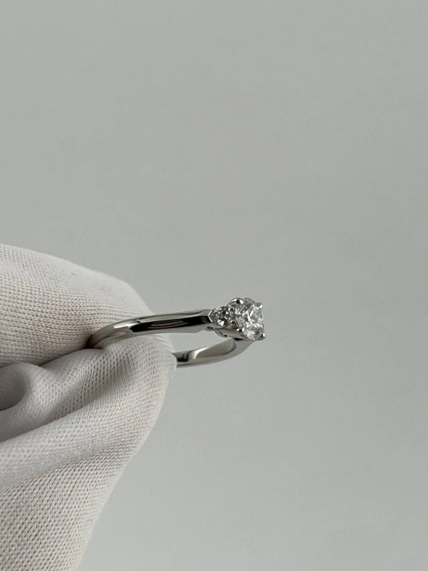 Graff ROUND DIAMOND 0.52 CT /VS2 RING (GIA) GR 0.52 CT 4