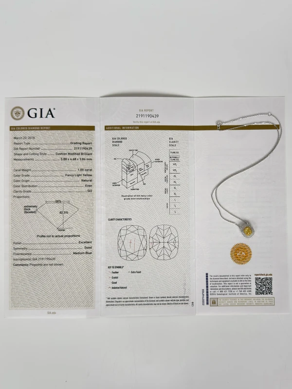 No name CUSHION DIAMOND 1.00 CT FANCY LIGHT YELLOW/SI2 PENDANT (GIA) nn1.00ct FLY/SI2 4