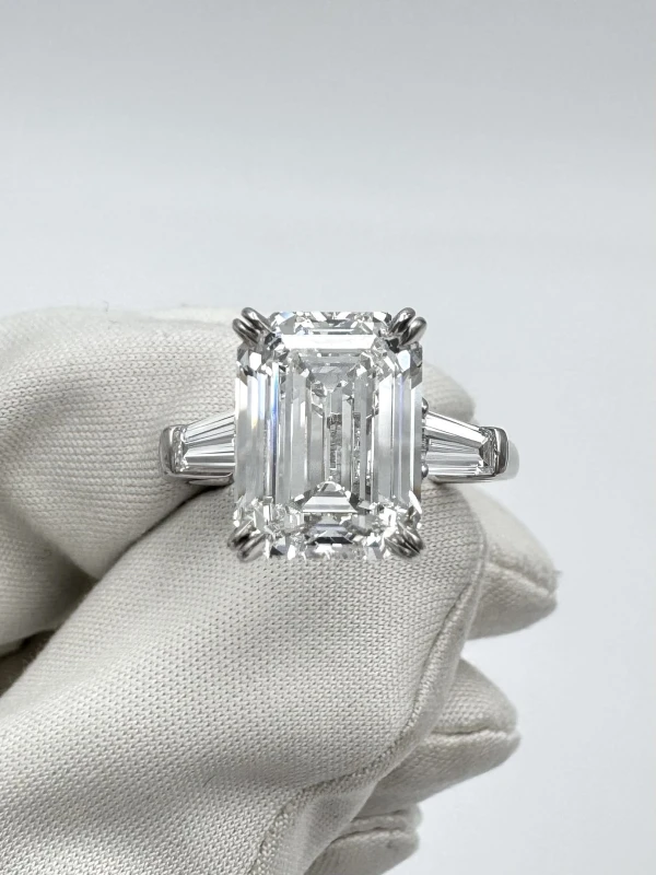 Harry Winston EMERALD DIAMOND 4.37 CT E/VVS1 RING (GIA) SIZE 49 HW516023 2