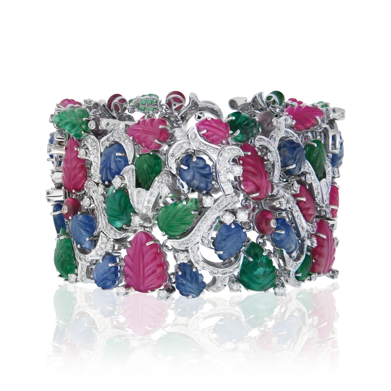 DIAMONDS AND CARVED GEMSTONE BRACELET