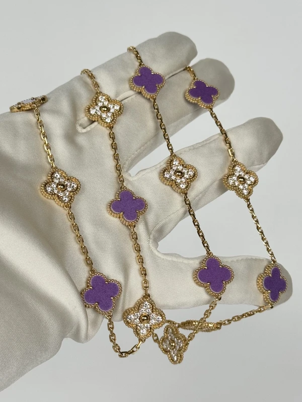 Van Cleef & Arpels Vintage Alhambra long necklace, 20 motifs VCARPOY600 5