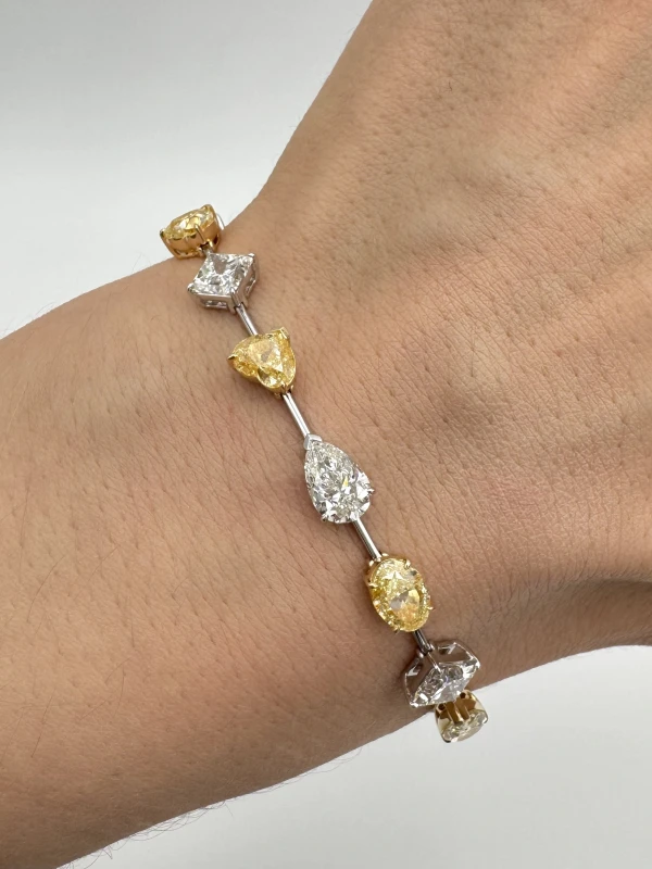 No name MIXCUT CUT DIAMONDS 15.03 CT BRACELET (GIA) NN 15.03 CT 5