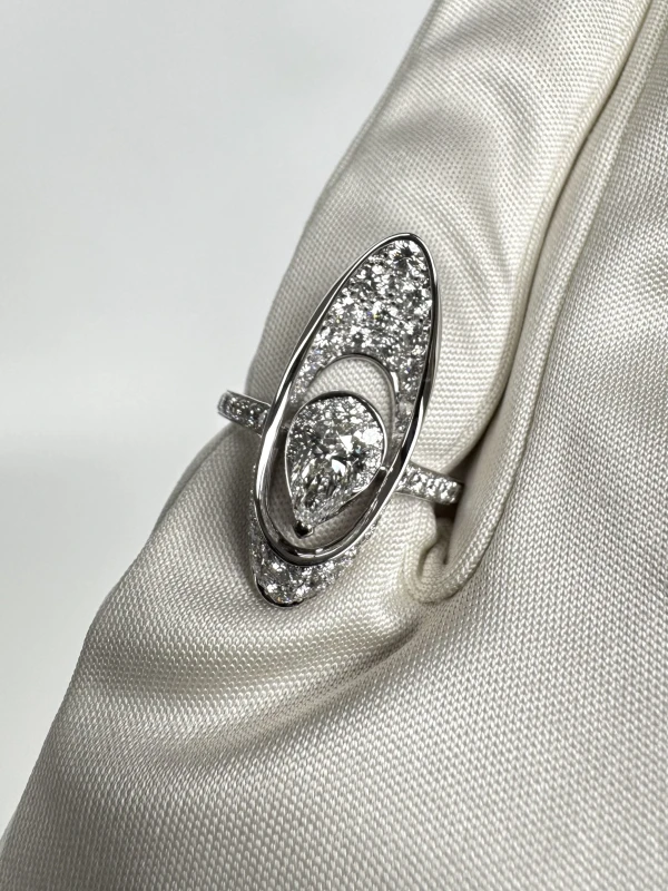 Graff Graff Gateway Pear Shape Diamond Ring (SIZE 51) RGR823 5