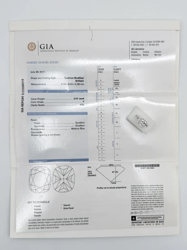 Earrings without a brand CUSHION DIAMOND 3.07 CT F/VS2 RING (GIA) NN3.07 CT F/VS2 4
