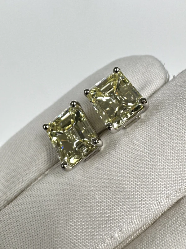 No name EMERALD DIAMOND 4.27 - 4.37 CT P-Q/SI EARRINGS NN4.27-4.37 5