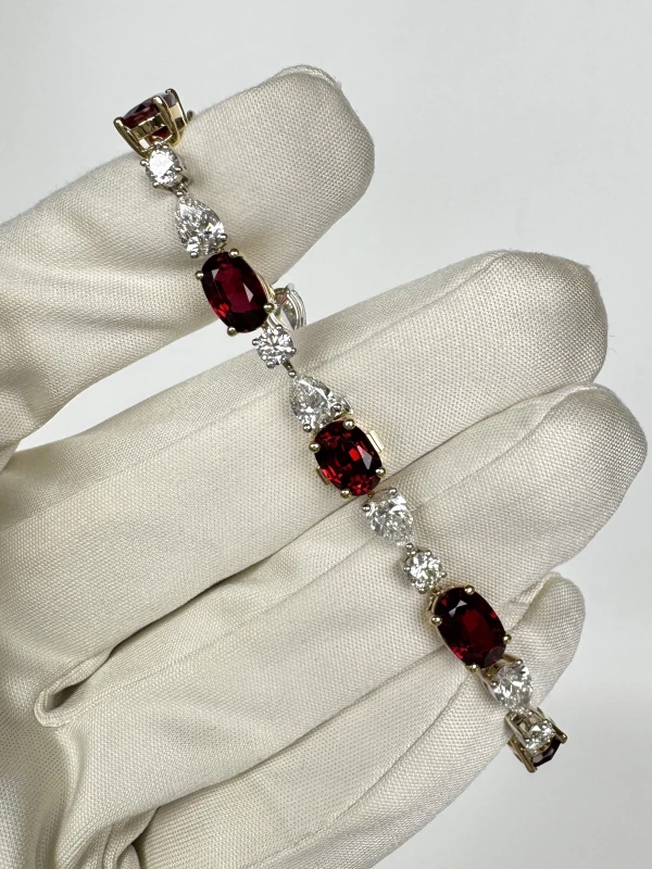 DeRosa OVAL RUBY 17.06 CT "PIGEONS BLOOD" & DIAMONDS 6.08 CT BRACELET (GRS/GIA) B236916 3