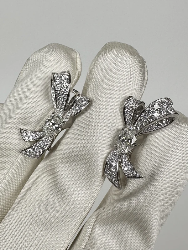 Graff WHITE GOLD DIAMOND TILDA'S BOW EARRINGS RGE1953 5