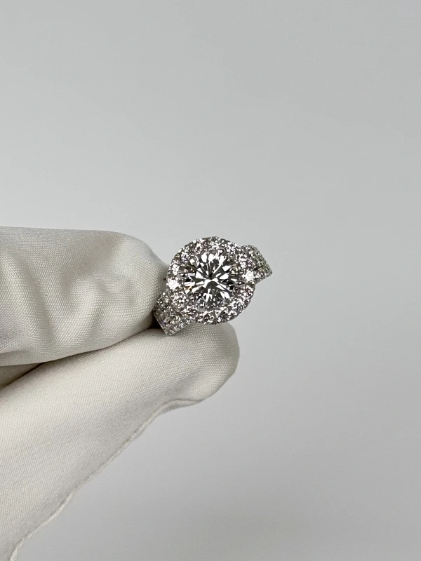 No name ROUND DIAMOND RING 3.00 CT E/VS1 (GIA) 3.00 CT E/VS1 (GIA) 3