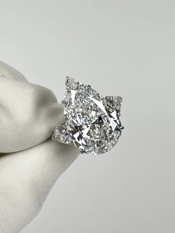 No name PEAR DIAMOND RING 15.17 CT D/VVS1 (GIA) 15.17 CT D/VVS1 (GIA) 3