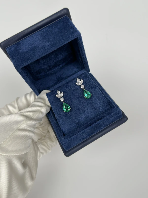 СЕРЬГИ NO NAME EMERALD PEARS 2.35-2.00 CT EARRING EM 2.35-2.00 CT 6