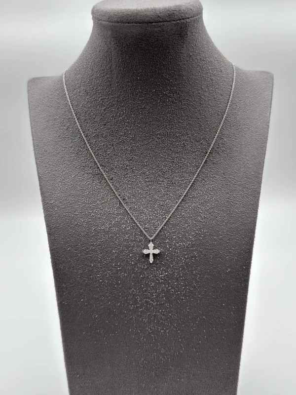 GRAFF TRAPEZOID CROSS PENDANT 0.71 CT RGP431 2