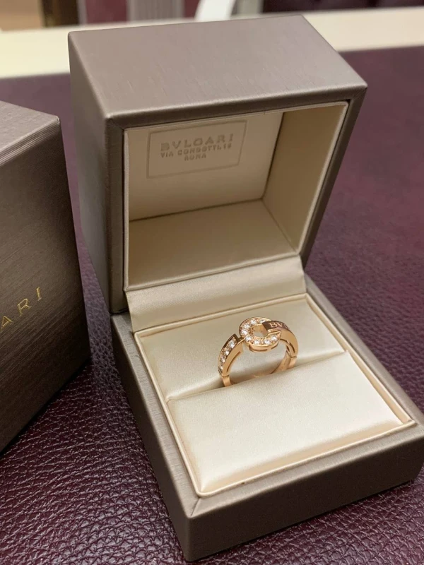 Bvlgari BVLGARI BVLGARI, ROSE GOLD AND DIAMONDS RING 346209 3