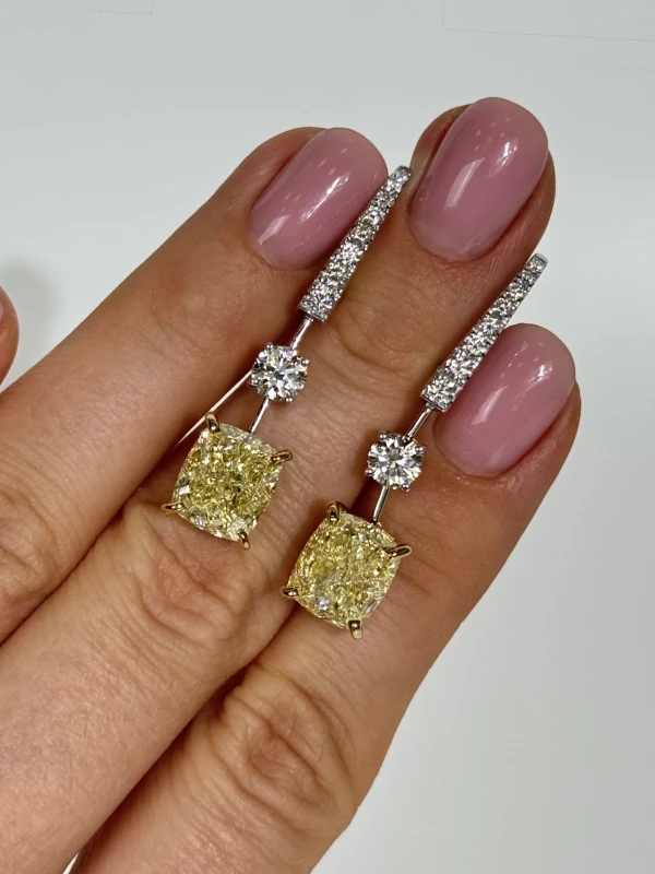 Earrings without a brand СЕРЬГИ С БРИЛЛИАНТАМИ 5.01-5.02 CT FLY/VS (GIA) 5.01-5.02 CT FLY/VS (GIA) 4