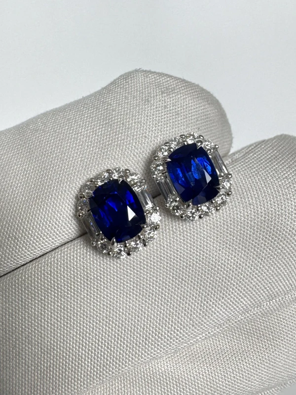 No name CUSHION SAPPHIRE 2.65 CT "ROYAL BLUE" EARRINGS SAP2.65CT 3