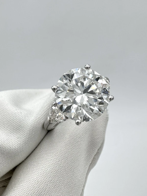 СЕРЬГИ NO NAME ROUND DIAMOND 5.72 CT H/IF EXEXEX RING (GIA) NN5.72 CT H/IF (GIA) 3