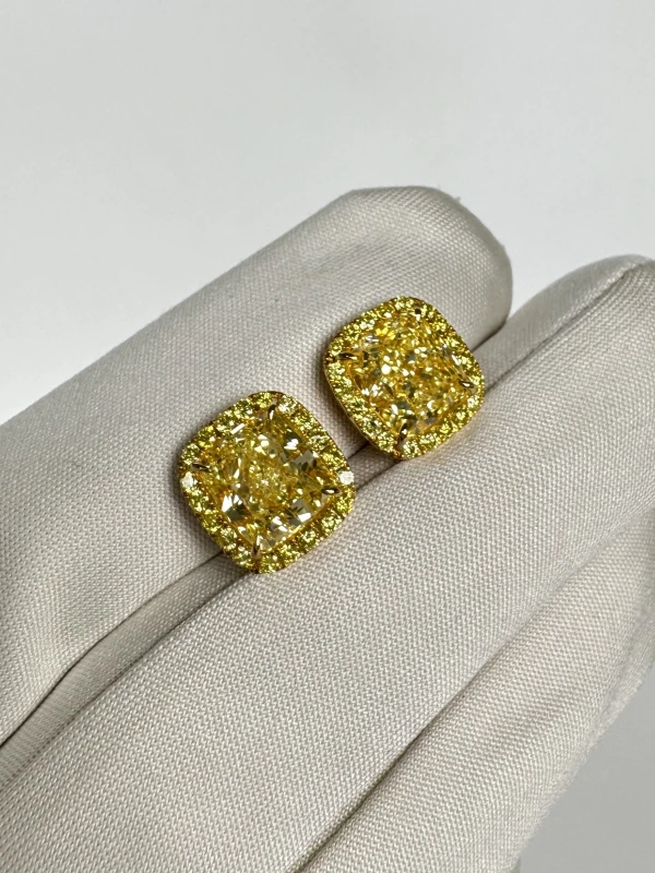 No name CUSHION DIAMOND 3.01-3.01 CT FANCY YELLOW/VS2 EARRINGS (GIA) nn3.01-3.01 FY/VS2 4