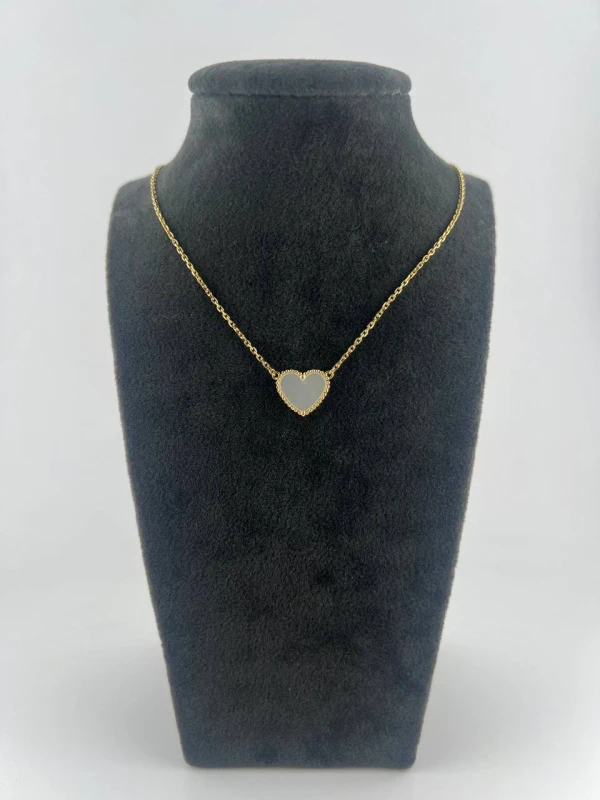Van Cleef & Arpels. lucky alhambra heart PENDANT vcard98700 3