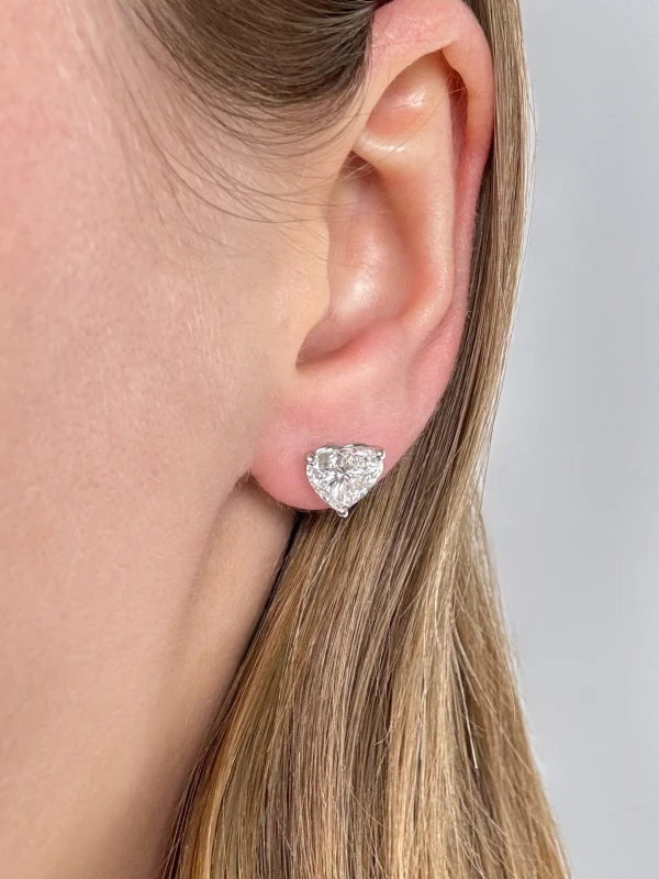 No name HEART DIAMOND 2.01-2.00 CT G/VS1 EARRINGS (GIA) 2275 2.01-2.00 CT 2