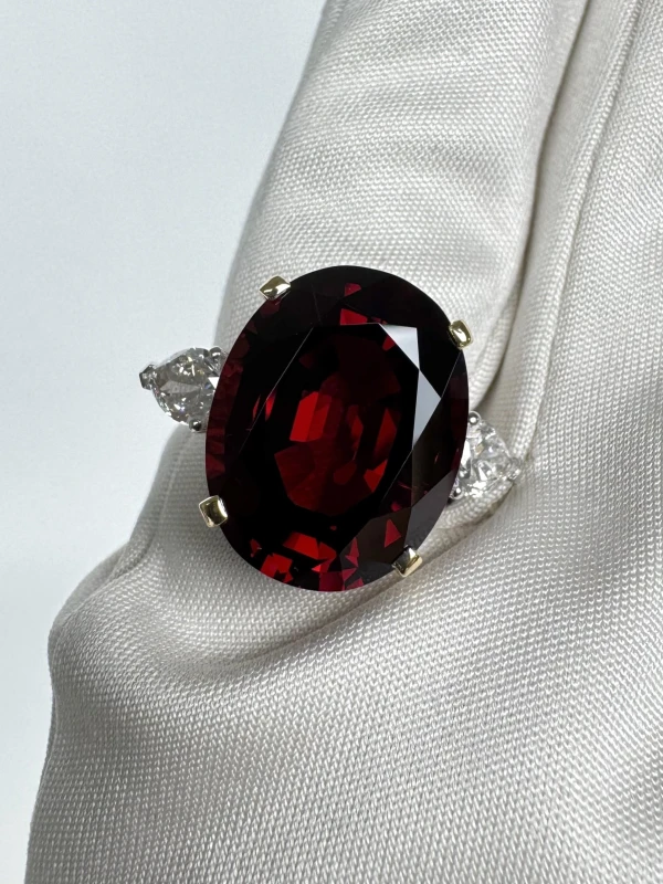 Earrings without a brand OVAL SPINEL 15.14 CT VIVID TO DEEP RED RING (GRS) NN 15.14 CT 4
