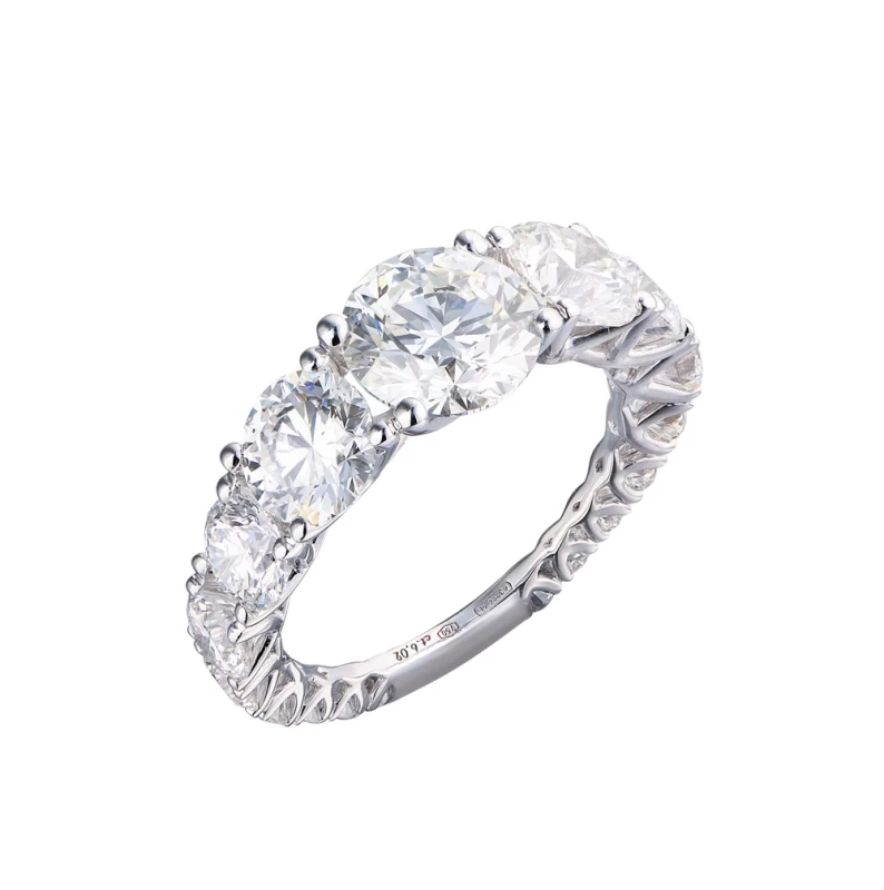 DIAMOND RING 5.94 CT