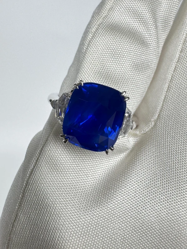 Earrings without a brand CUSHION SAPPHIRE 7.23 CT "ROYAL BLUE" RING, SRI LANKA (SIZE 53) AIGS sap7.23ct 5
