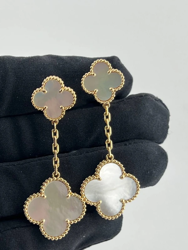 Van Cleef & Arpels MAGIC ALHAMBRA EARRINGS, 2 MOTIFS VCARD78800 2