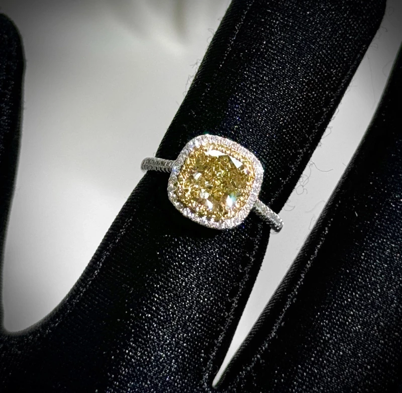 No name DIAMOND RING 2.01 CT FANCY GRAYISH GREENISH YELLOW/SI2 2.01 CT FGGY/SI2 5