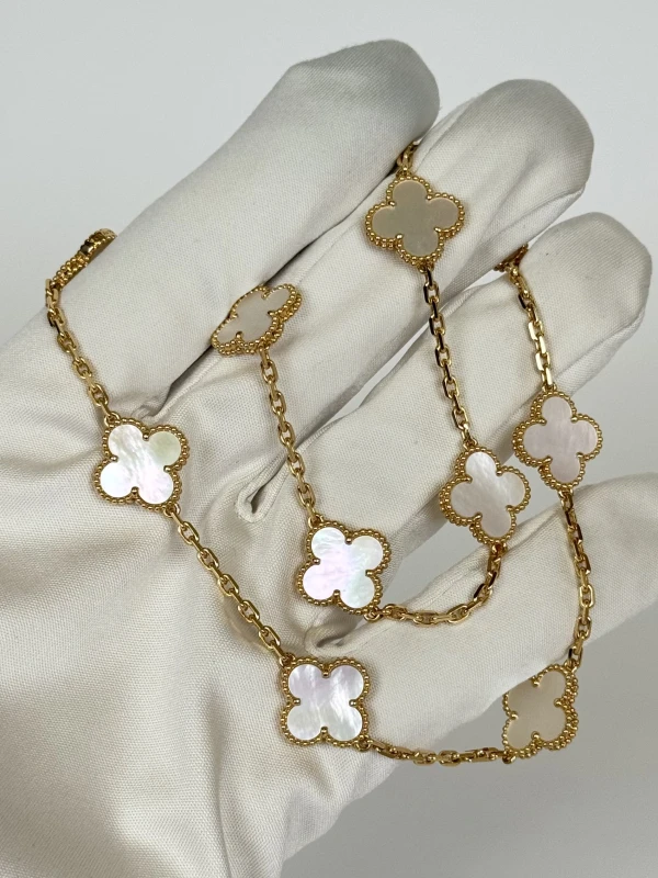 Van Cleef & Arpels. VINTAGE ALHAMBRA NECKLACE, 10 MOTIFS VCARA42800 3