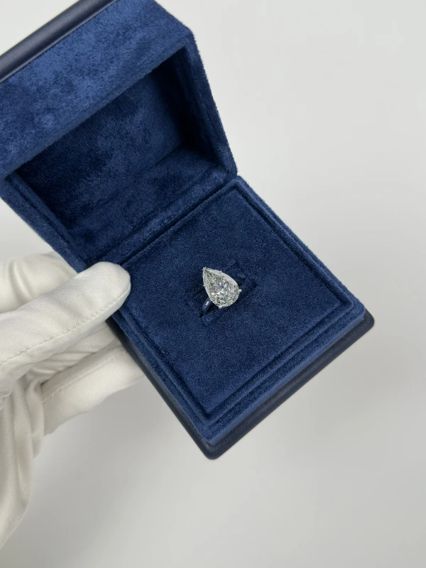 СЕРЬГИ NO NAME PEAR DIAMOND RING 7.01 ct G/SI2 (SIZE 52) GIA NN7.01ct G/SI2 GIA 6
