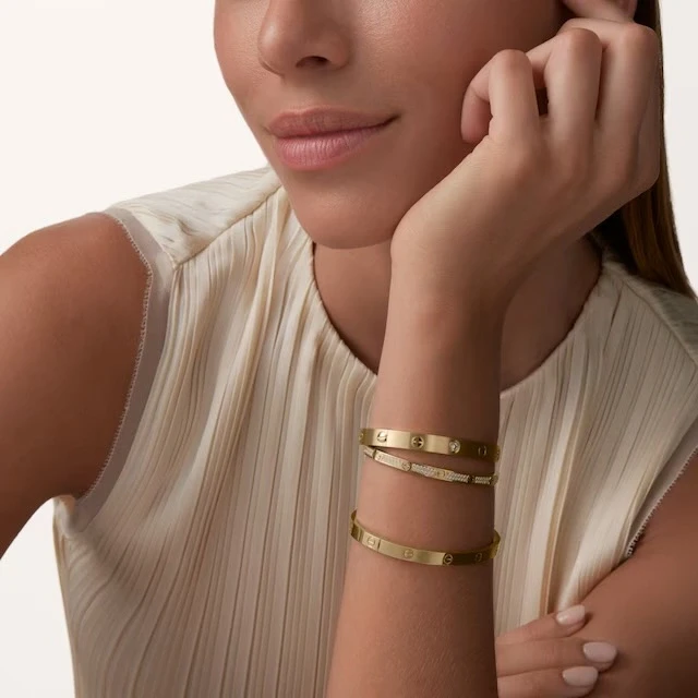 Cartier LOVE BRACELET, CLASSIC MODEL, BRUSHED, 4 DIAMONDS (SIZE 16) B6080116 3