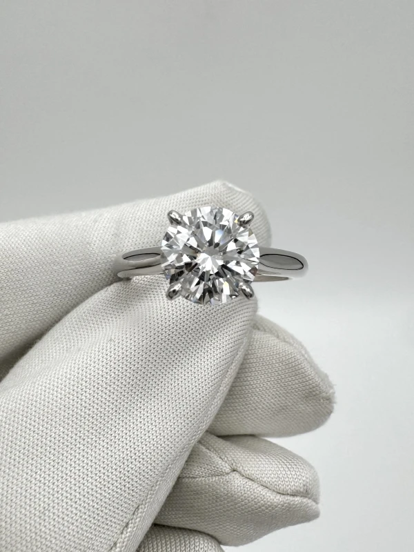 Earrings without a brand КОЛЬЦО С БРИЛЛИАНТОМ 2.06 СТ E/VS1 2.06 СТ E/VS1 2