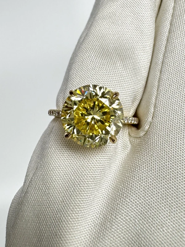 СЕРЬГИ NO NAME С БРИЛЛИАНТОМ 5.53 CT FANCY VIVID  YELLOW/VS1 5.53 CT FVY/VS1 5