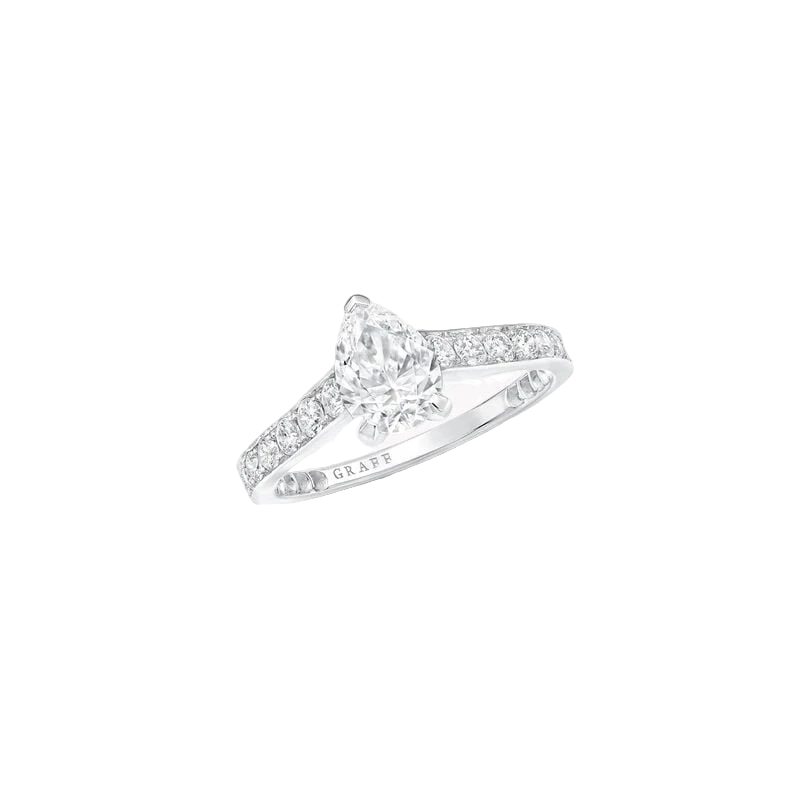 PEAR DIAMOND 0.50 CT E/VS2 RING (SIZE 48)