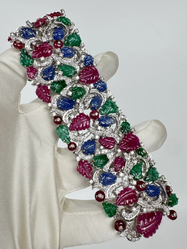 RalfDiamonds DIAMONDS AND CARVED GEMSTONE BRACELET RF6111 2