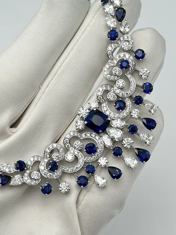 Graff Graff Nuage Necklace Sapphire and Diamond RGN435 3