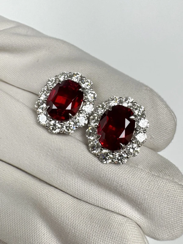 No name MOZAMBIQUE RUBY 5.08 - 5.02 CT PIGEON BLOOD EARRINGS (GRS) NNR5.08-5.02 5