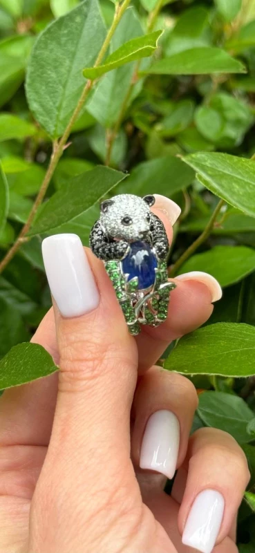 Boucheron PANDA RING WITH SAPPHIRE 4.52 CT VIVID BLUE BCH PANDA 2206 4