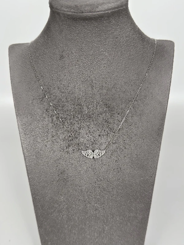 Graff Butterfly Diamond Pendant RGP852 3