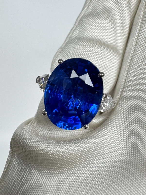 Earrings without a brand OVAL SAPPHIRE 13.35 CT BLUE RING (SIZE 51) GRS (SRI LANKA) NNS13.35 4