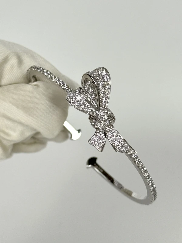 Graff TILDA’S BOW DIAMOND BANGLE BRACELET (SIZE 15.5) RGB551 2