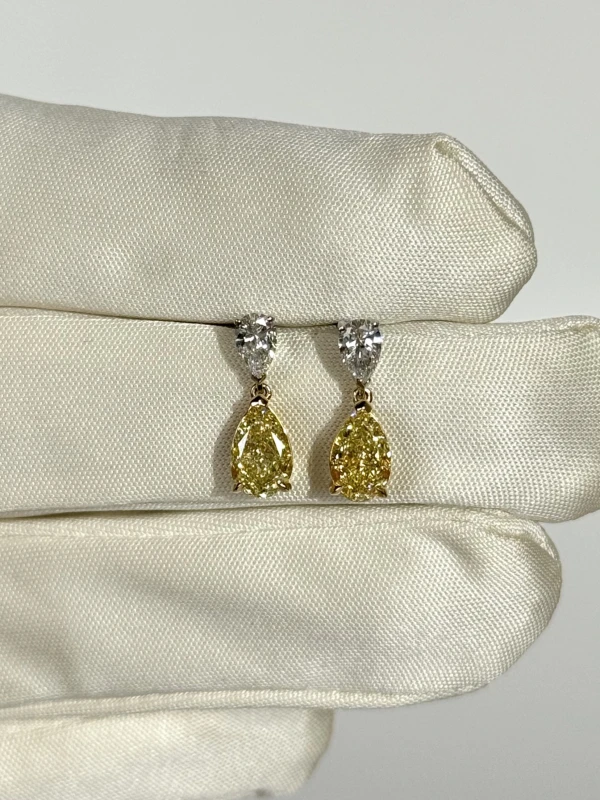 DeRosa PEARSHAPE DIAMOND EARRINGS 1.03-1.02 CT FANCY LIGHT YELLOW/VS (GIA) E375201 3