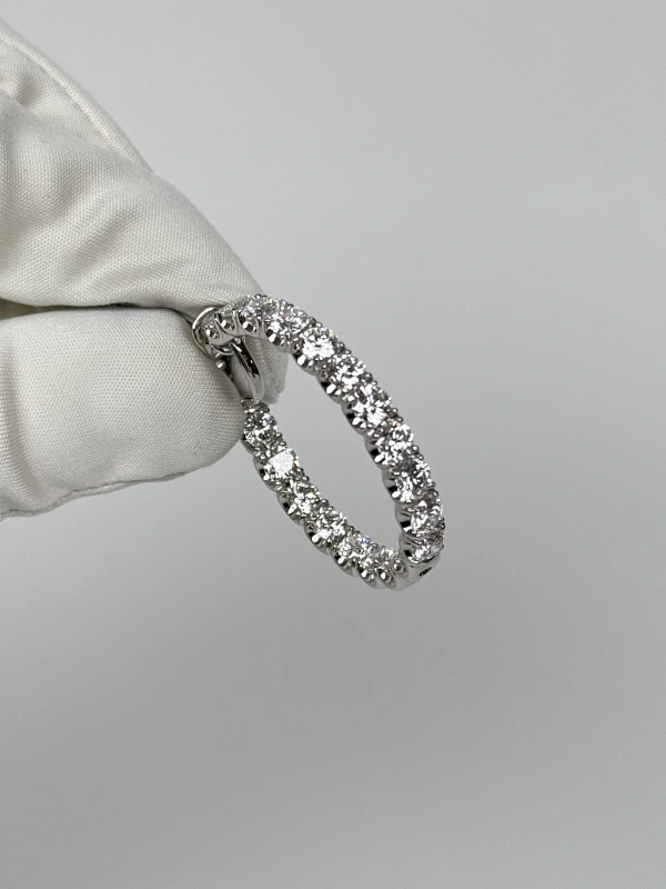 Graff HOOP DIAMONDS EARRINGS 11.86 CT GRE601-5979 5