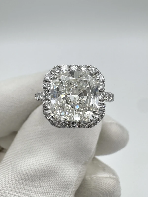 Earrings without a brand RADIANT DIAMOND 3.01 CT I/VS2 RING (GIA) 5172-3.01CT 3