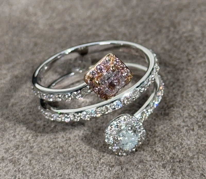 No name С БРИЛЛИАНТОМ 0.27 CT LB/I2 - 0.31 CT FLPP/I2 0.27 CT LB/I2 - 0.31 CT FLPP/I2 6