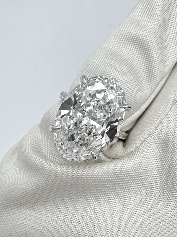 Earrings without a brand OVAL DIAMOND 10.05 CT E/SI2 RING (GIA) NN10.05 CT E/SI2 (GIA) 4
