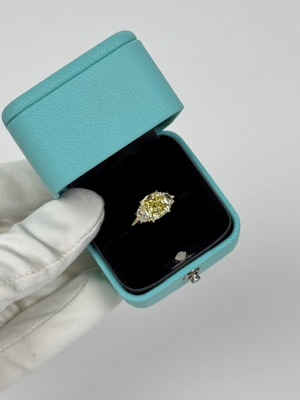 Tiffany & Co DIAMOND 3.07 CT FANCY INTENSE YELLOW/VS2 RING TCO3.07 6