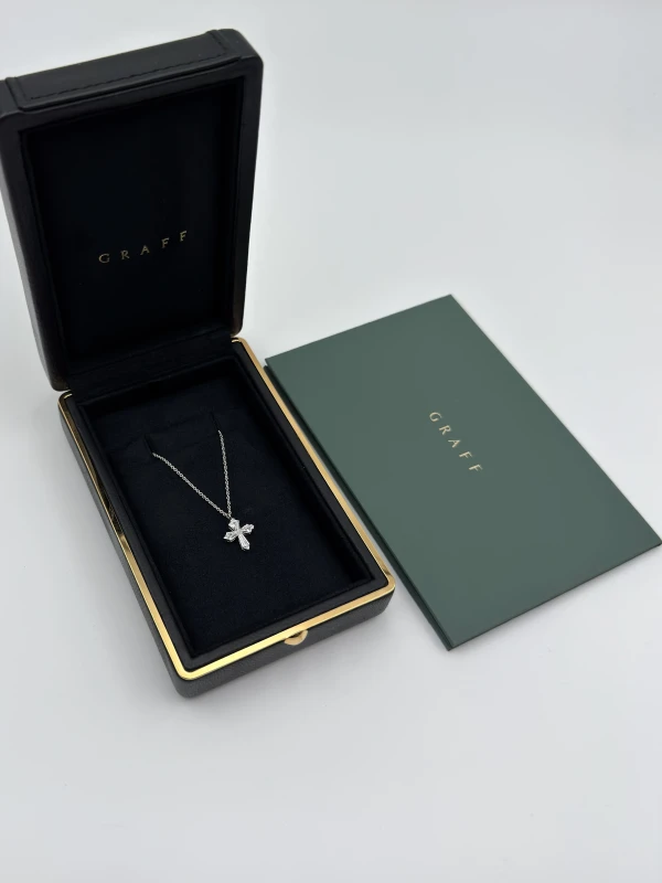 GRAFF TRAPEZOID CROSS PENDANT 0.71 CT RGP431 4